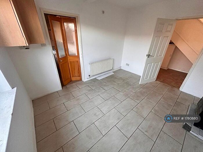 3 Bedroom Terraced House To Rent In Firs Road, Kingswinford, DY6