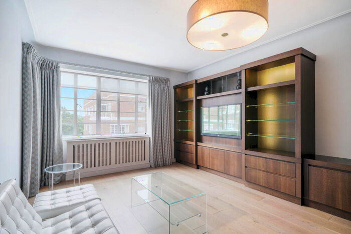 2 Bedroom Flat To Rent In Stockleigh Hall, Prince Albert Road, NW8
