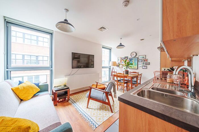 1 Bedroom Flat For Sale In Fable Apartments, C City Road, London, EC1V