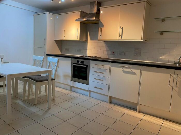 2 Bedroom Flat To Rent In Park Row, Bristol, BS1