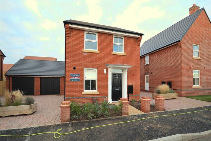 3 Bedroom Detached House To Rent In Shelby Drive, Westhampnett, Chichester PO18