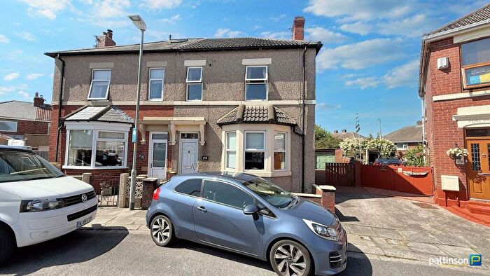 4 Bedroom Semi Detached House For Sale In Westfield Crescent, Newbiggin By The Sea, Newbiggin-by-the-Sea, Northumberland, NE64