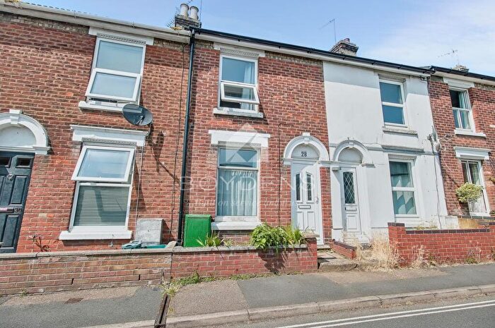 2 Bedroom Terraced House To Rent In Manor Road Colchester, CO3