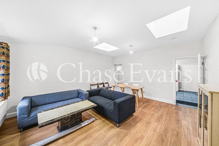 5 Bedroom Terraced House To Rent In Pitcairn Road, Mictham, London, CR4