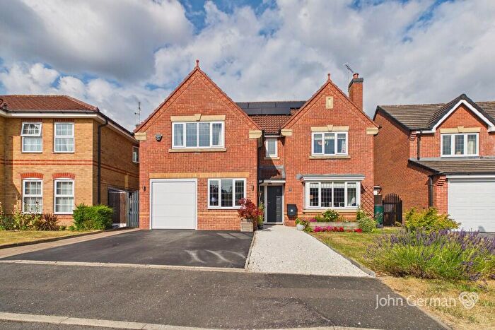 4 Bedroom Detached House For Sale In Brindle Way, Littleover, DE23