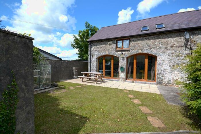 2 Bedroom End Of Terrace House For Sale In Llanarthney, Carmarthen, SA32