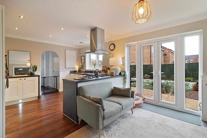 4 Bedroom Detached House For Sale In Poppy Crescent, Chesterfield, S41