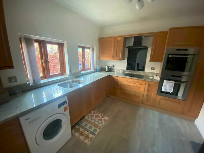 3 Bedroom House To Rent In King William Street, Portsmouth, PO1