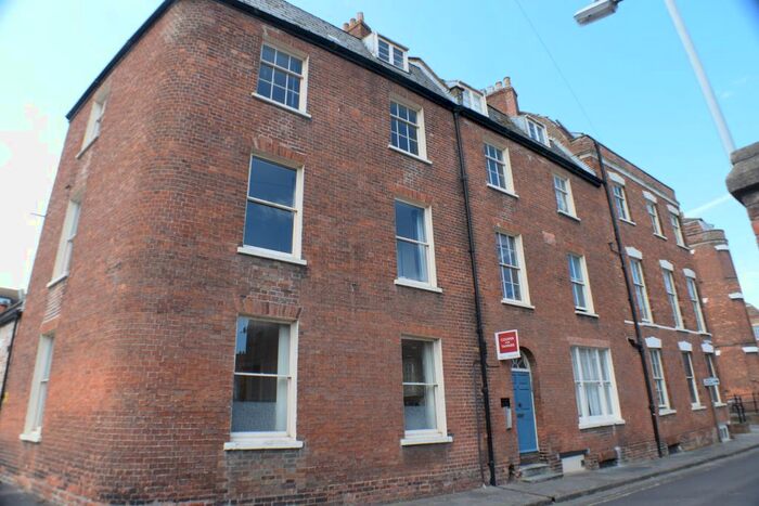 3 Bedroom Flat To Rent In Queen Street, Bridgwater, TA6