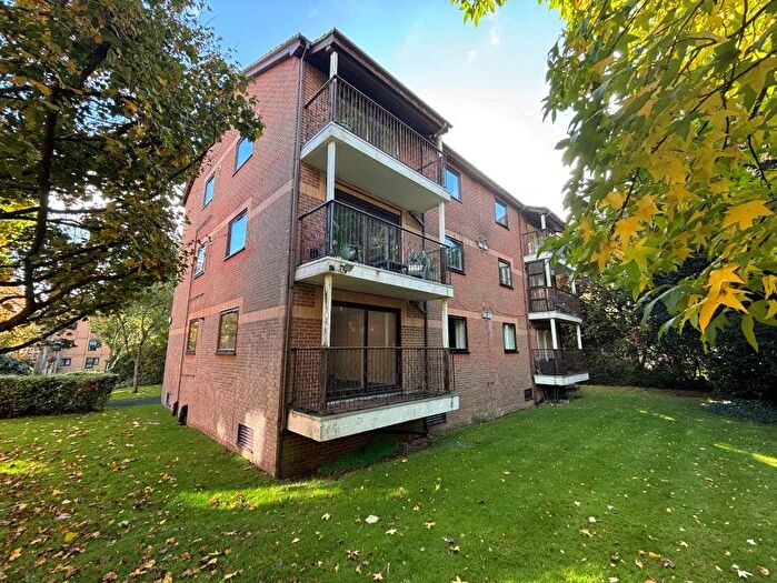 2 Bedroom Flat For Sale In Flat, The Charltons -, St. Winifreds Road, Bournemouth, Dorset, BH2