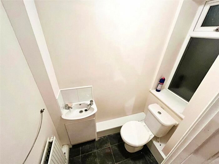 1 Bedroom Terraced House To Rent In Cusworth Road, Doncaster, South Yorkshire, DN5