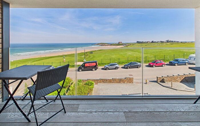 2 Bedroom Flat For Sale In Fistral House, Esplanade Road, Newquay - Fistral Beachside!, TR7