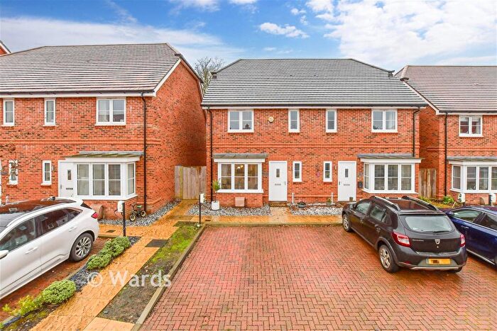 3 Bedroom Semi Detached House For Sale In Fairall Close, Harrietsham, Maidstone, Kent, ME17