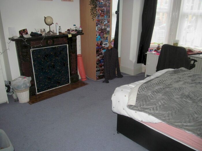 4 Bedroom Terraced House To Rent In Addington Road, Reading, RG1