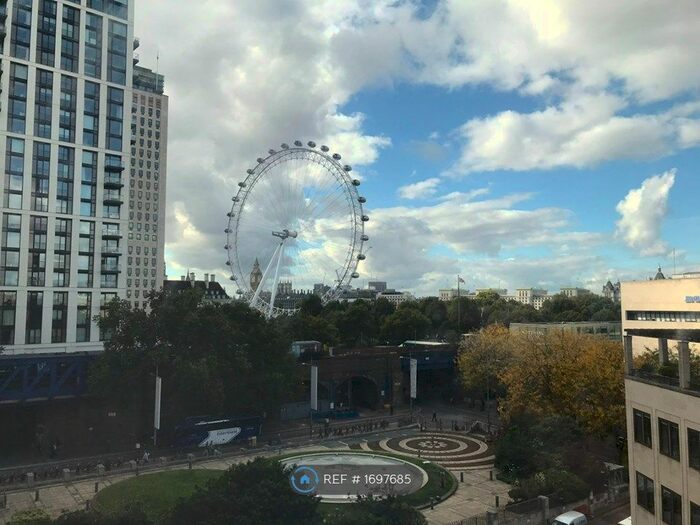 2 Bedroom Flat To Rent In Whitehouse Apartments, London, SE1