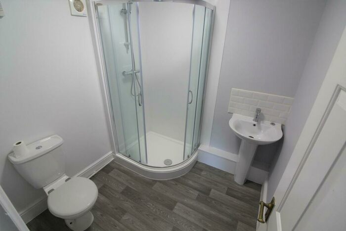 1 Bedroom Flat To Rent In Warwick Road, Olton, B92