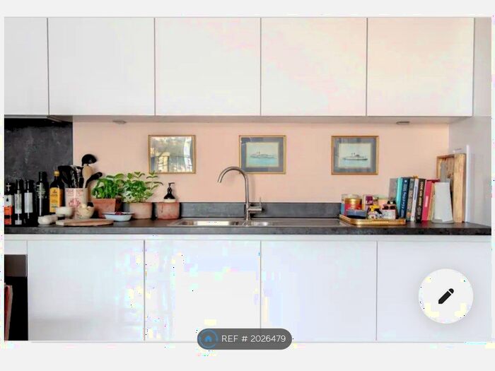 2 Bedroom Flat To Rent In Barrington Road, London, SW9