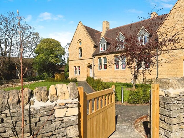 1 Bedroom Apartment For Sale In Old Police Station, Chipping Norton, OX7