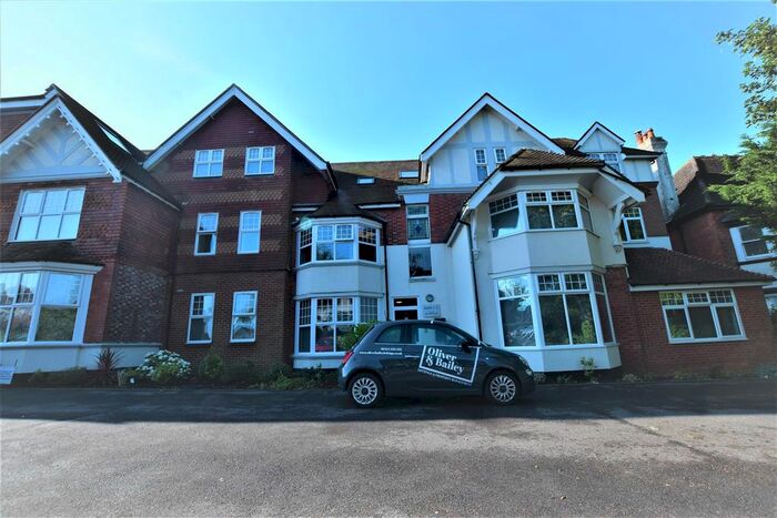2 Bedroom Flat To Rent In Hastings Road, Bexhill-On-Sea, TN40