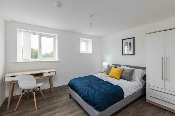 2 Bedroom Apartment To Rent In Reeds Lane, CH46