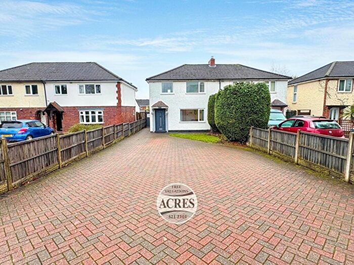 3 Bedroom Semi-Detached House For Sale In Whitehouse Common Road, Sutton Coldfield, B75