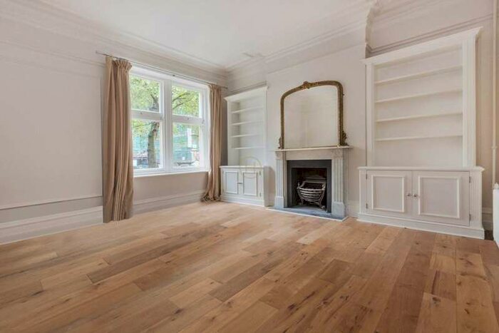 2 Bedroom Apartment To Rent In Bedford Court Mansions, Adeline Place, Bloomsbury, Fitzrovia, WC1B