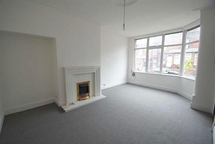 3 Bedroom Terraced House To Rent In Luxor Avenue, Harehills, Leeds, LS8