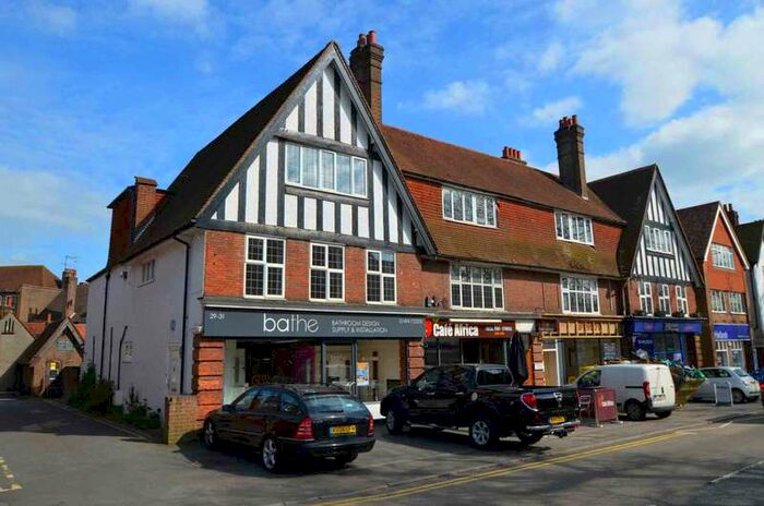 Flat To Rent In Chesham Road, Amersham, HP6