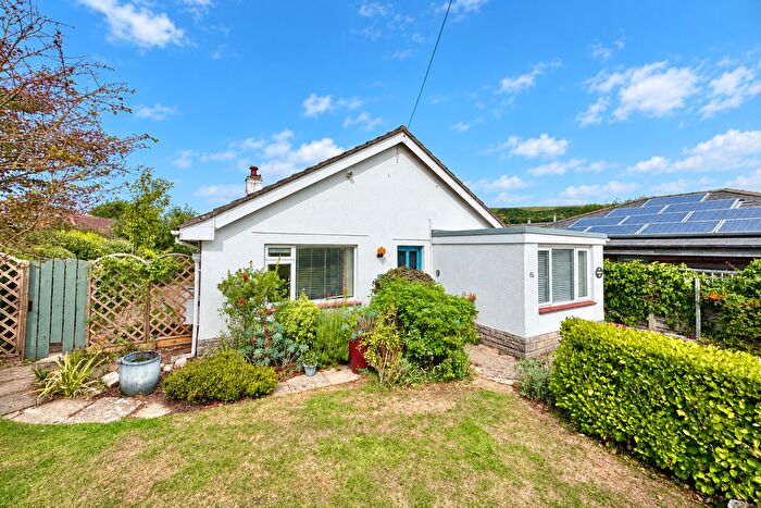 3 Bedroom Bungalow For Sale In Ballard Estate, Swanage, BH19