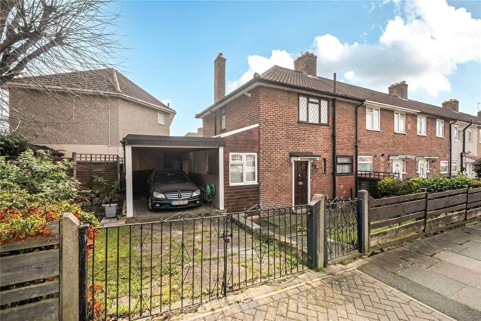 3 Bedroom End Terrace House For Sale In Oakridge Road, Bromley, BR1