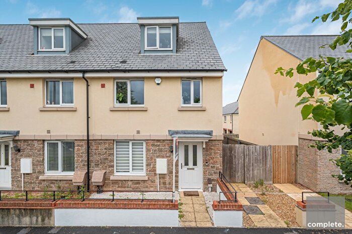 3 Bedroom Town House For Sale In Younghayes Road, Cranbrook, Exeter, EX5