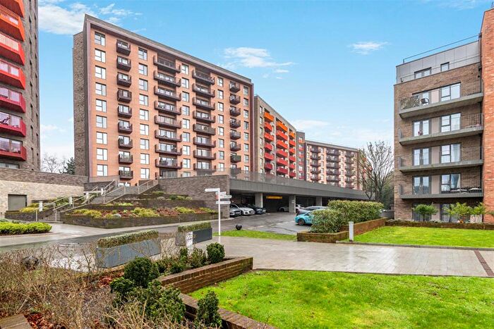 2 Bedroom Flat For Sale In Leander Heights, Mill Wood, Maidston, ME14