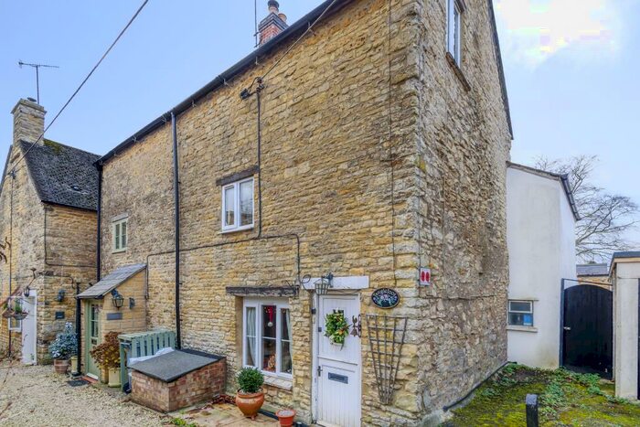 2 Bedroom Cottage To Rent In Chipping Norton, Oxfordshire, OX7