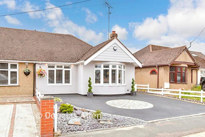 2 Bedroom Semi-Detached Bungalow For Sale In Elizabeth Drive, Wickford, Essex, SS12