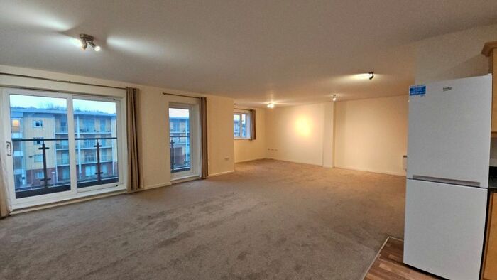 3 Bedroom Property To Rent In Bolton Road, Blackburn, BB2