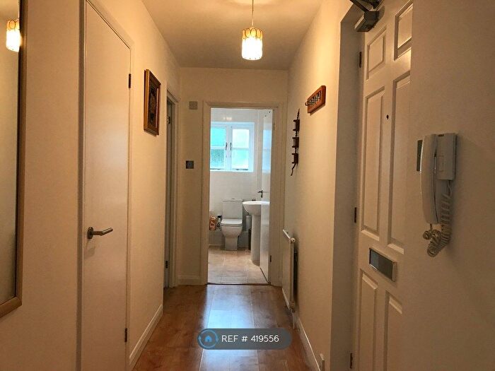 1 Bedroom Flat To Rent In Mount Pleasant Road, London, SE13
