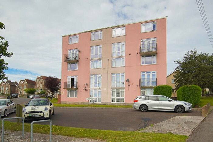 2 Bedroom Flat To Rent In Bridge House, Channel View Crescent, Portishead, BS20