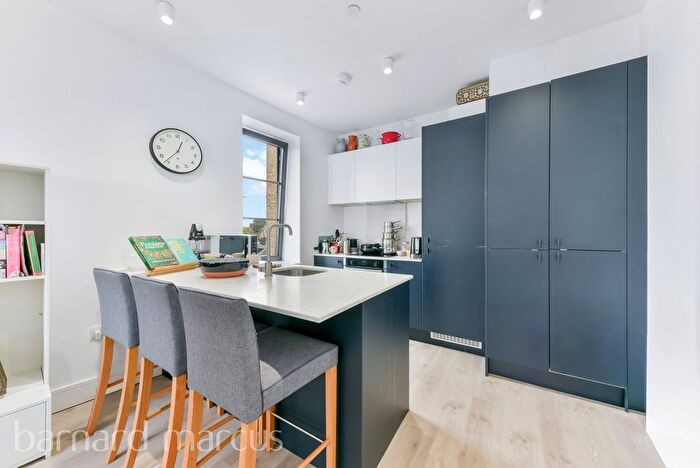 1 Bedroom Flat To Rent In Mitcham Lane, London, SW16