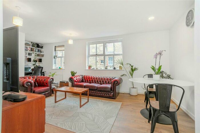 2 Bedroom Apartment To Rent In Clapton Square, London, E5