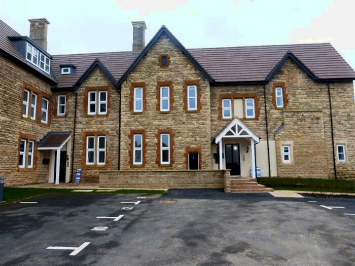 1 Bedroom Flat To Rent In The Drive, Rushden, NN10