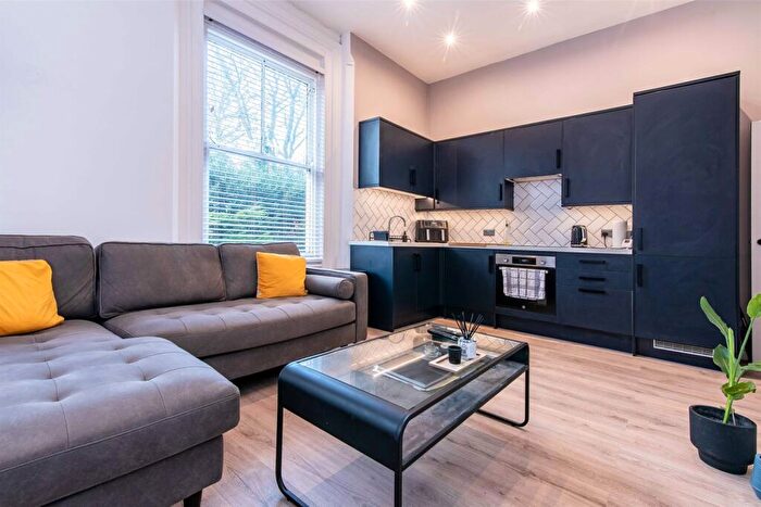 2 Bedroom Apartment To Rent In , NG7