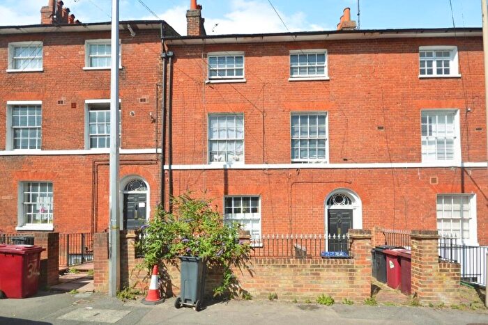 2 Bedroom Flat To Rent In Russell Street, Reading, RG1