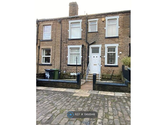 2 Bedroom Terraced House To Rent In New Park Street, Morley, Leeds, LS27