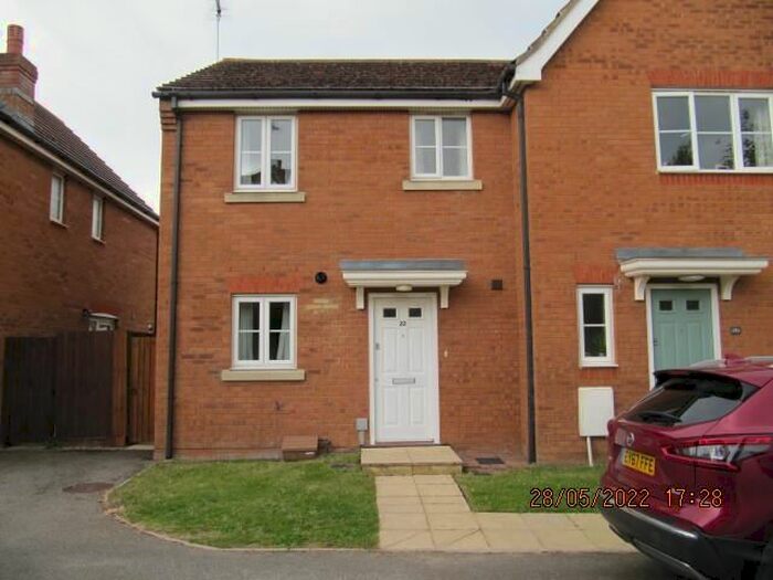 3 Bedroom Semi-Detached House To Rent In Jennings Drift, Kesgrave, Ipswich, IP5
