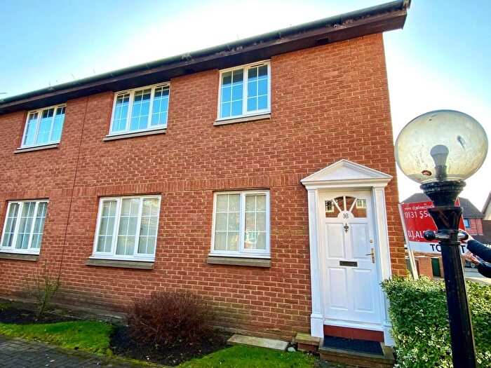 2 Bedroom Flat To Rent In Connaught Place, Edinburgh, EH6