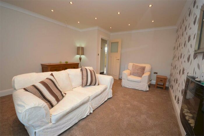 2 Bedroom Apartment To Rent In Thornhill Gardens, Sunderland, SR2