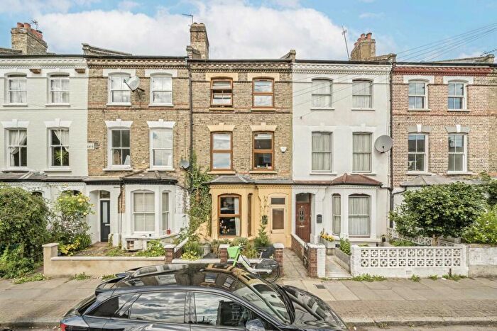 4 Bedroom Terraced House To Rent In Mayton Street, London, N7