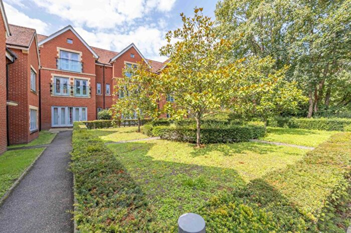 2 Bedroom Flat To Rent In Bellflower Mews, Canterbury, Kent, CT1