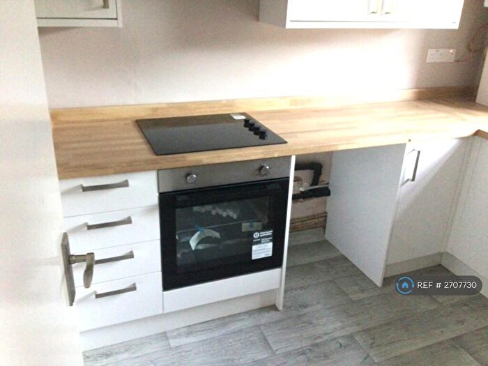1 Bedroom Flat To Rent In Limefield Court, Salford, M7