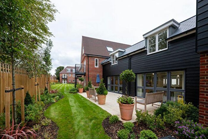 1 Bedroom Flat For Sale In Manns Lodge, Central Cranleigh, GU6
